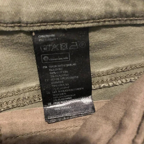 H&M Cuffed Shorts Olive Green Denim Mid Rise Womens Size 4 - Picture 10 of 12